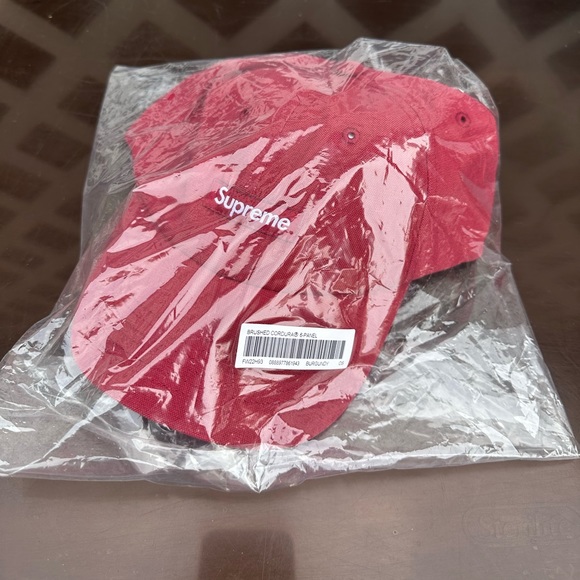 Supreme Brushed Cordura unisex red hat - Picture 2 of 5